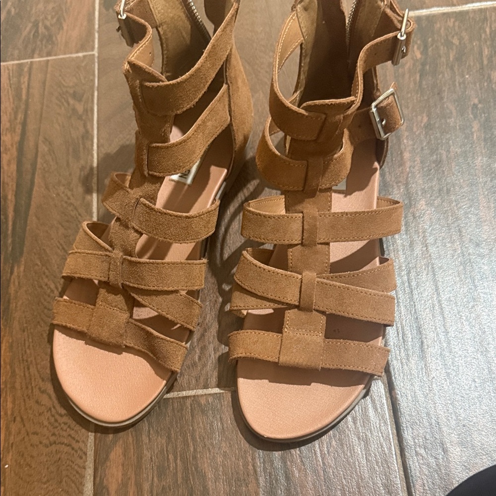 Steve Madden Tan Strappy Sandals